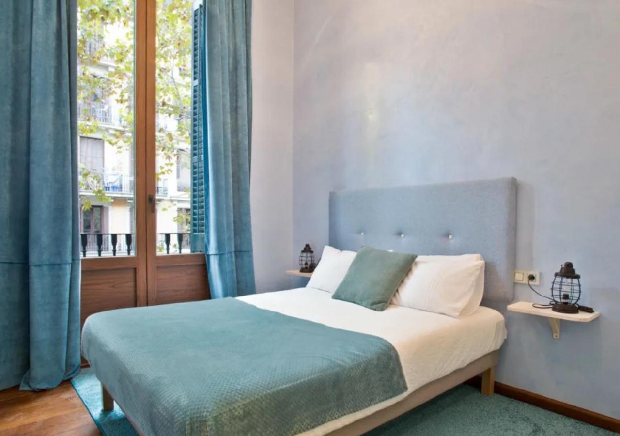 Midtown Luxury Apartments By Sweett Barcelona Room photo